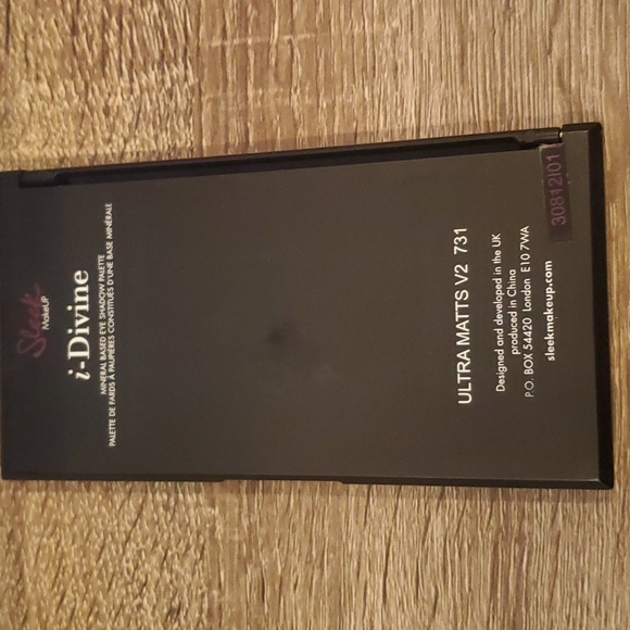 Sleek makeup eyeshadow palette - Picture 3 of 5